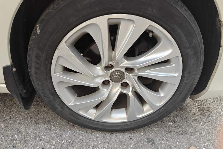 Used Citroen C4L 2014 1.6THP Intelligent Drive Automatic Dynamic Model
