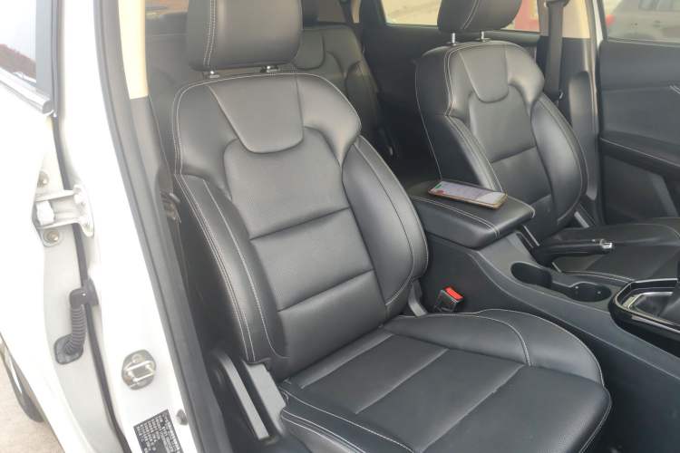 Used Dongfeng Fengon S560 2019 1.8L Manual Urban Model Right Front Seat