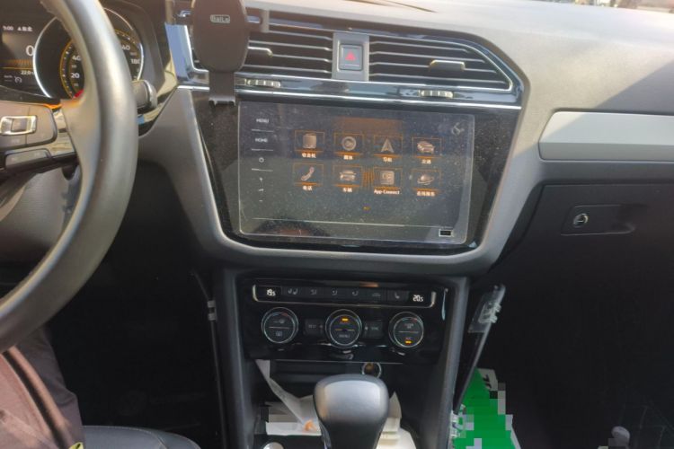 Used Volkswagen Tiguan L 2020 330TSI Automatic Two-Wheel Drive Smart Luxury Edition China VI Standard