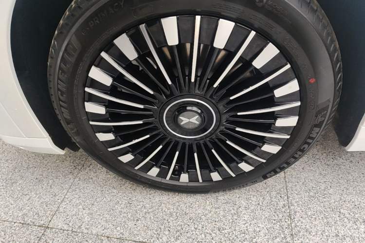 Used XPeng X9 2026 Model—Range-Extended Version 1602 Ultra
