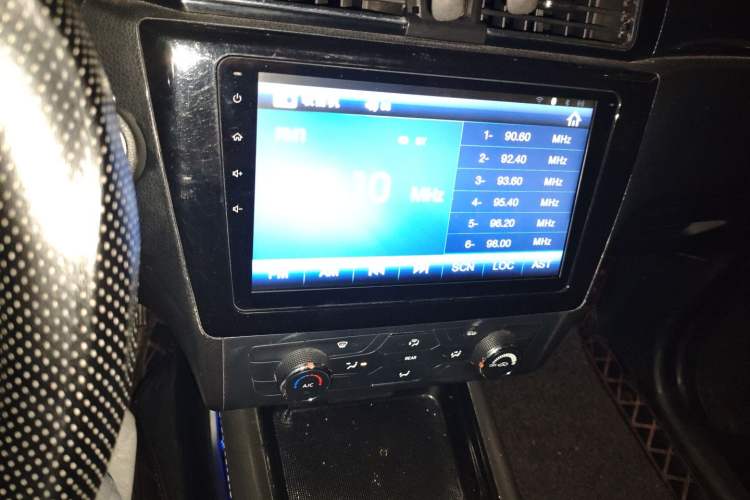 Used Dongfeng Fengon 580 2016 1.5T Manual Luxury Edition
