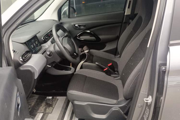 Used Leapmotor T03 2021 400 Lite Edition - Lithium-Ion Battery Left Front Seat