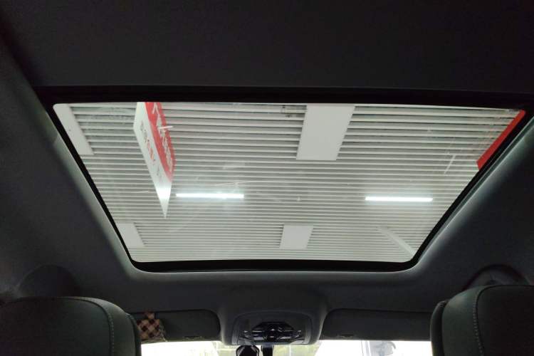 Used Chery Tiggo 8 PRO 2022 290T Two-Wheel Drive Sky Dome Edition 7 Seats Headliner