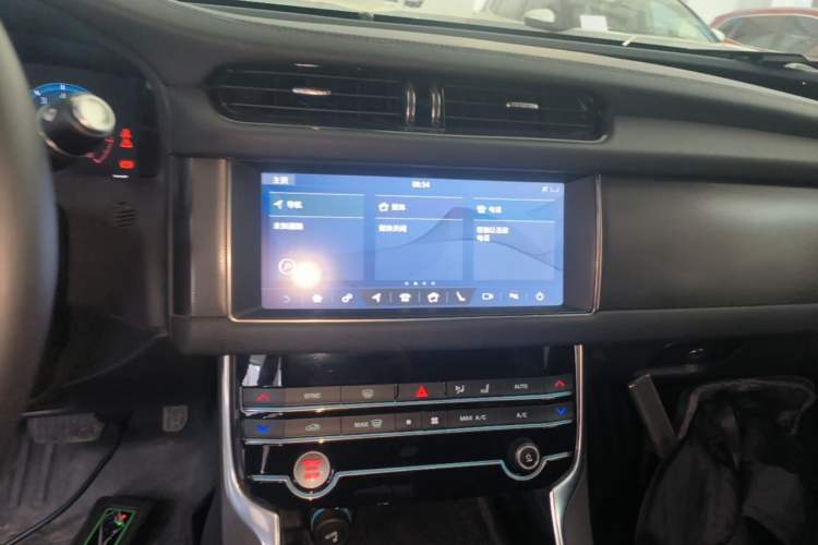 Used Jaguar XFL 2020 XFL 2.0T P200 Two-Wheel-Drive Rally Flag Edition
