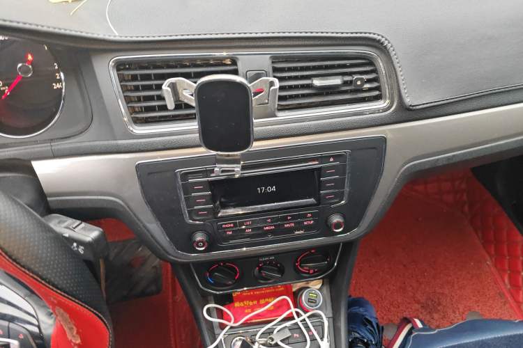 Used Volkswagen Lavida 2017 1.6L Manual Comfort Edition
