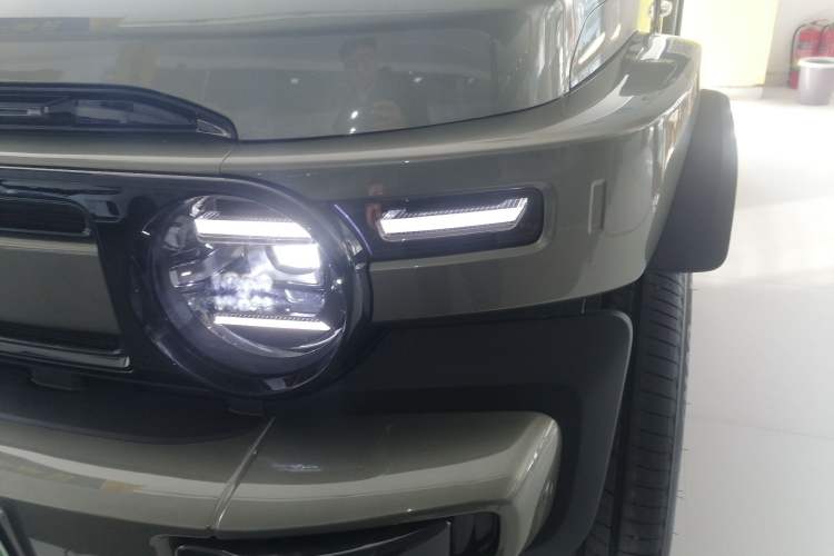 Used iCAR V23 2025 501 Four-Wheel Drive Advanced Version Left Front Headlight