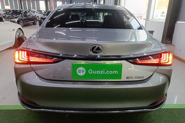 Used Lexus ES 2021 200 Excellence Edition