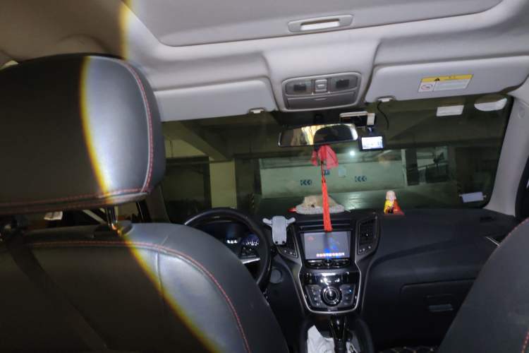 Used CHANGAN CS75 2014 2.0L Manual Luxury Version China IV Standard