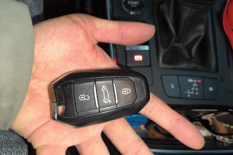 Used Citroen C5 2017 350THP Automatic Luxury Model Vehicle Key