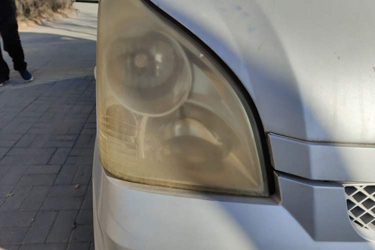 Used Wuling Rongguang 2011 1.2L Base Version
