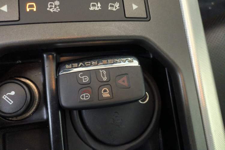 Used Land Rover Range Evoque 2013 2.0T 5-Door Ignite Edition Vehicle Key