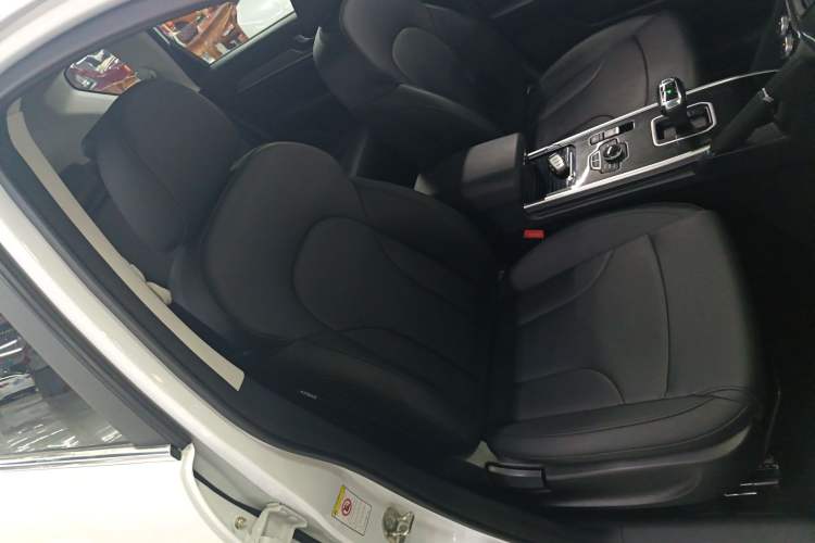 Used Haval H6 2018 Red-Label Sport Edition 1.5T Automatic Two-Wheel Drive Elite Model Right Front Seat