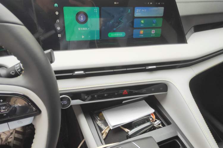 Used CHANGAN CS75 PLUS 2023 3rd Generation 1.5T Automatic Prestige Model Audio And AC Panel