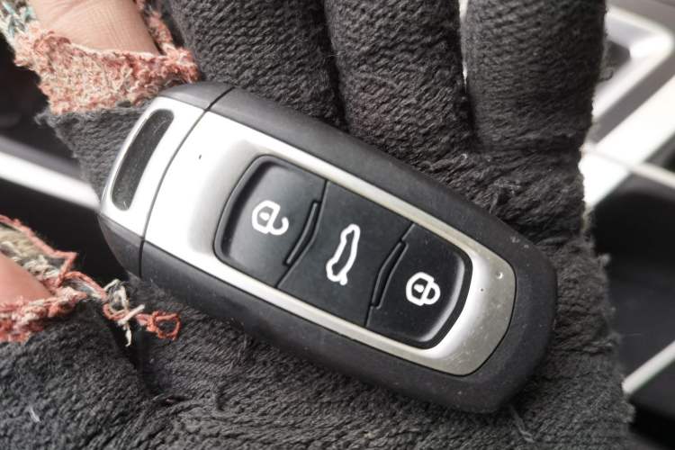 Used Geely Auto Vision X3 2020 1.5L CVT Luxury Model