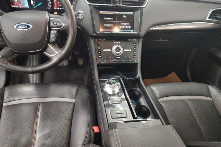 Used Ford Taurus 2015 EcoBoost 245 Luxury Model