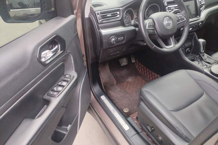 Used Jeep Commander 2018 2.0T Four-Wheel Drive Prestige Edition China V