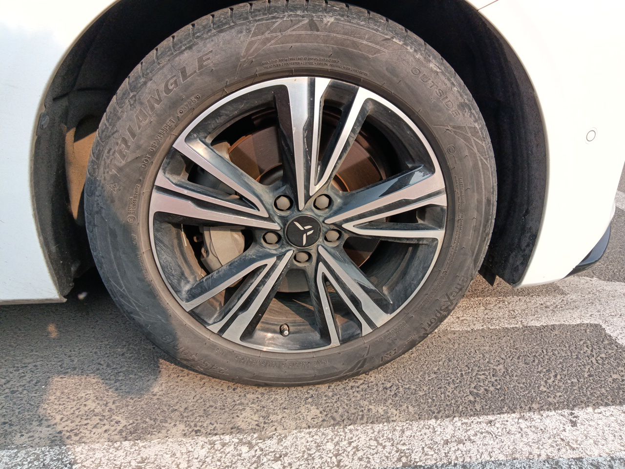 Hongqi EH7 2024 690 Pro — снимка 8