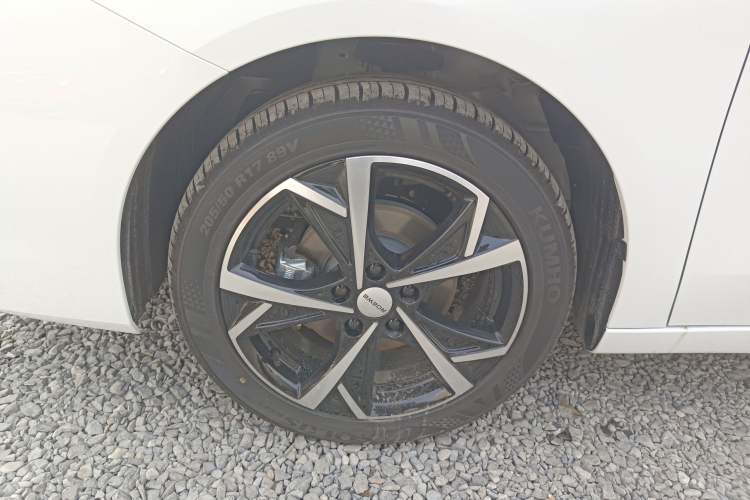 Used Roewe i5 2026 Model 1.5L CVT Luxury Version