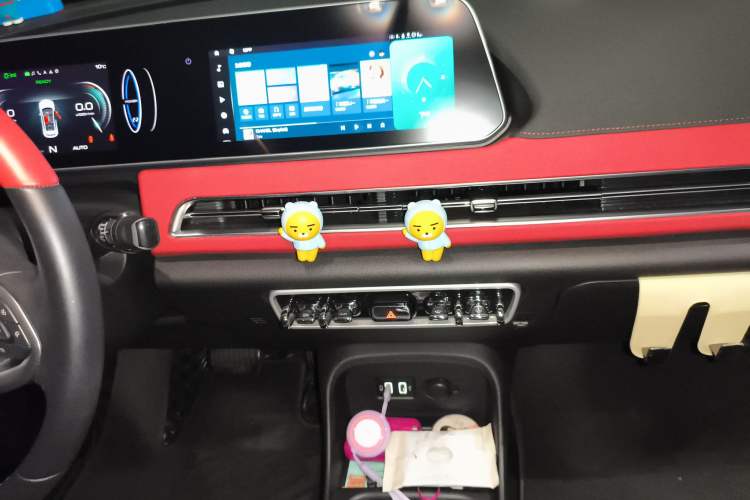 Used ORA Good Cat GT 2022 Mulan Edition 401 km Standard Range
