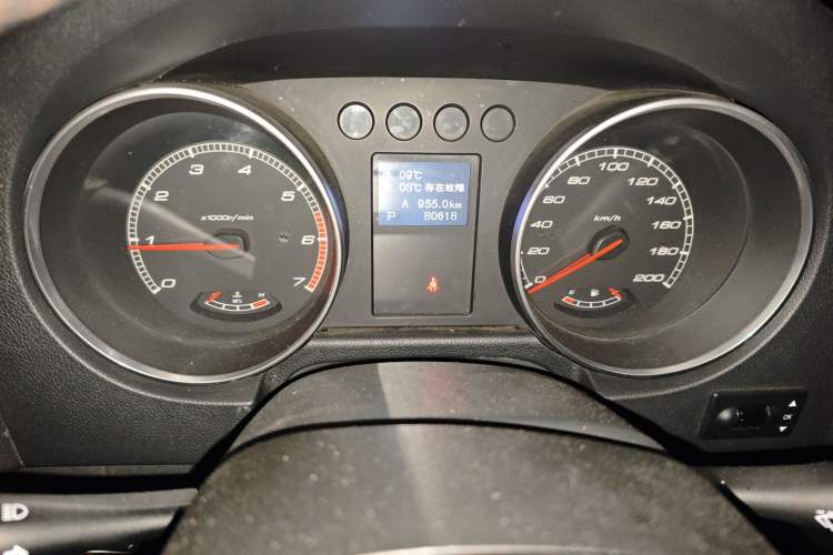 Used BAIC Off-Road BJ40 2016 40L 2.3T Automatic All-Wheel Drive Premium Edition Instrument Cluster