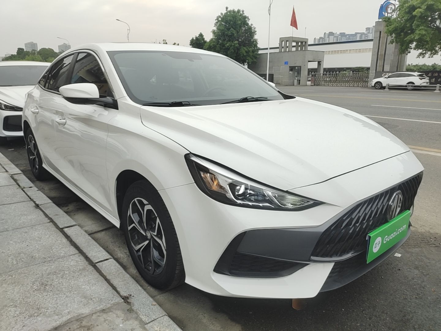 MG 5 2022 180 DVVT CVT Youth Luxury Edition — снимка 3