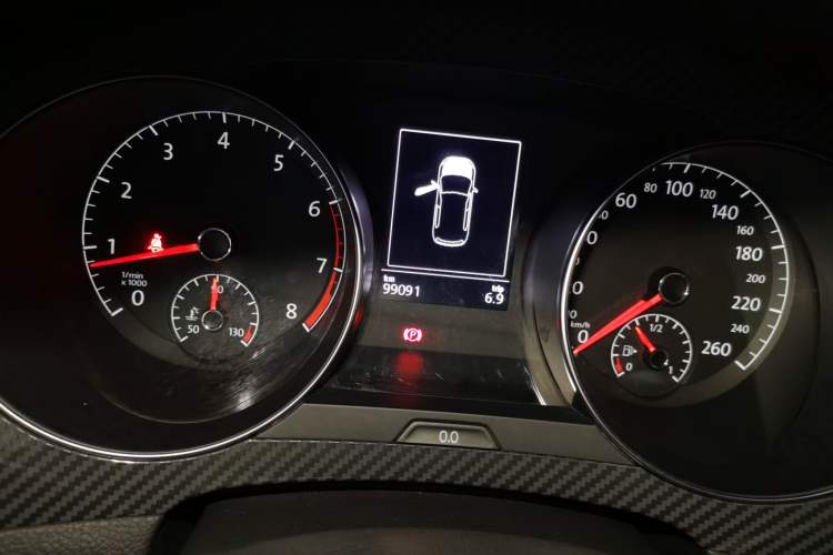 Used Volkswagen Golf Sportsvan 2018 2nd Anniversary Edition 230TSI Automatic Luxury Version