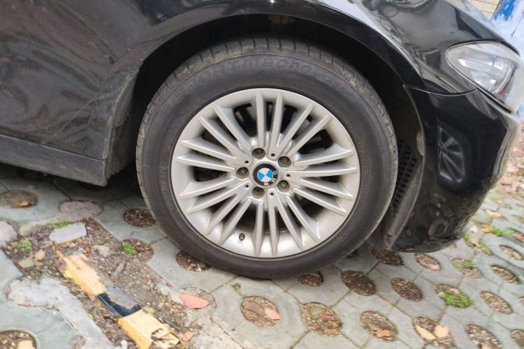 Used BMW 5 Series 2014 525Li Leading Model