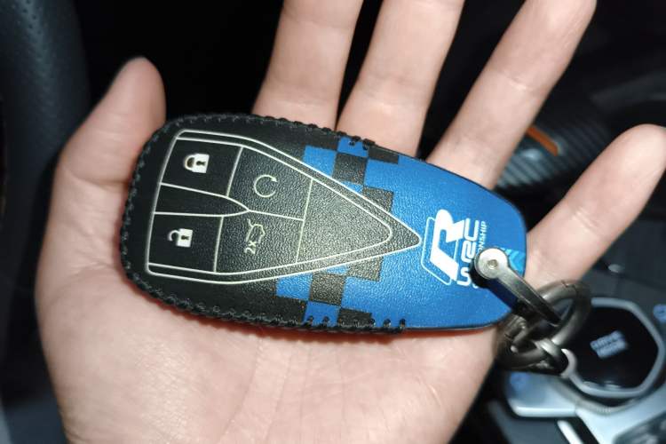 Used CHANGAN UNI-V 2022 1.5T Prestige Version Vehicle Key