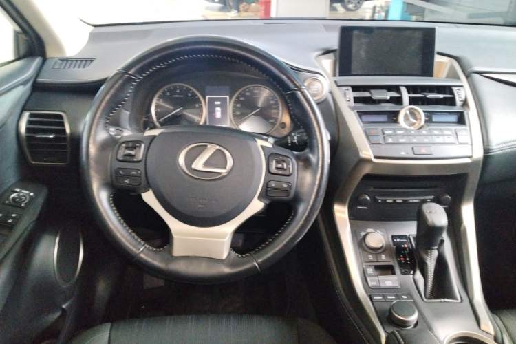 Used Lexus NX 2015 200 Front-Wheel Drive X-Trail SE Edition