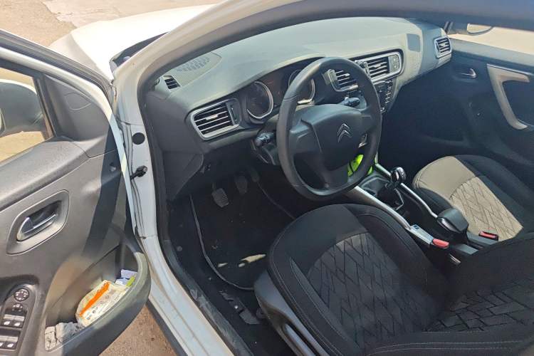 Used Citroen C3-XR 2015 1.6L Manual Fashion Edition