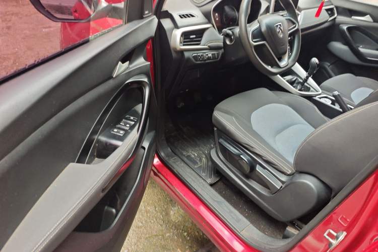 Used Baojun 530 2018 1.5T Manual Comfort Version China V