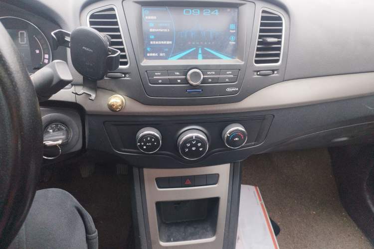 Used Roewe 350 2014 1.5L Manual Swift Edition