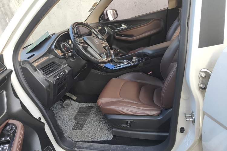 Used Baojun 560 2017 1.5T DCT Flagship Model 7 Seats
