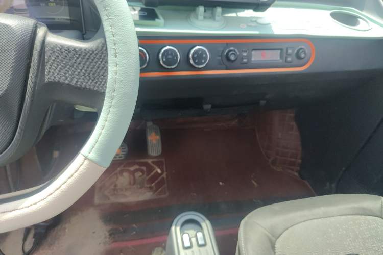 Used Wuling Hongguang MINIEV 2022 Enjoy Edition Lithium Iron Phosphate Audio And AC Panel