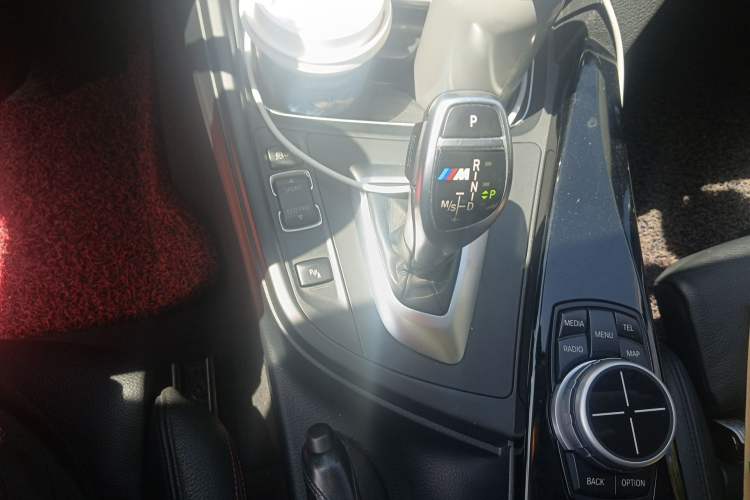 Used BMW 3 Series 2015 320i Sport Design Package