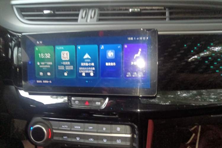 Used Dongfeng Aeolus AX7 2022 Mach Edition 1.5T DCT DF51 Audio And AC Panel