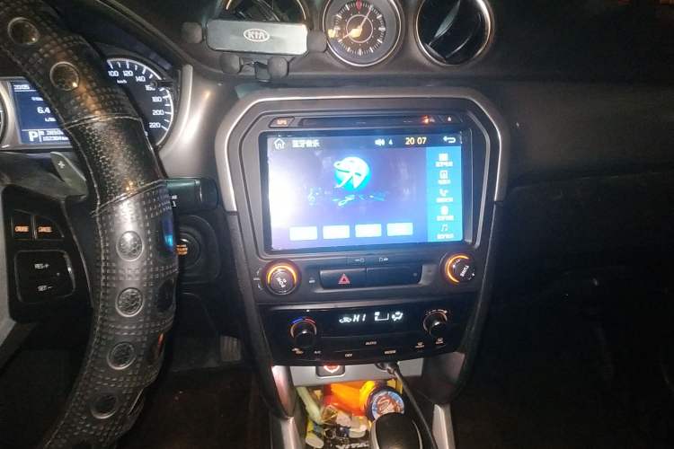 Used Suzuki Vitara 2016 1.4T Automatic Two-Wheel Drive Luxury Version Audio And AC Panel