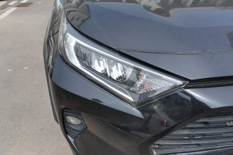 Used Toyota RAV4 2022 2.0L CVT 4x4 Style Plus Edition