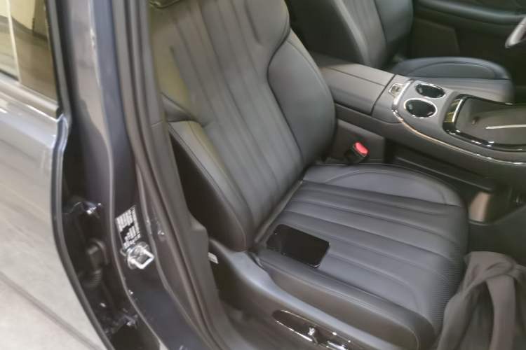 Used AION V 2026 Model Aion Tyrannosaurus Family Edition 650 Zhi Zun Edition Right Front Seat