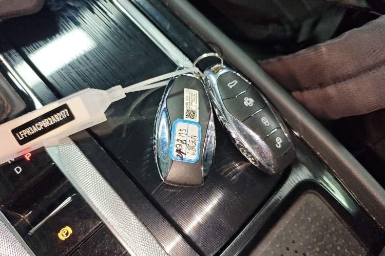 Used Hongqi H5 2024 1.5T HEV Smart Connect Flagship Edition