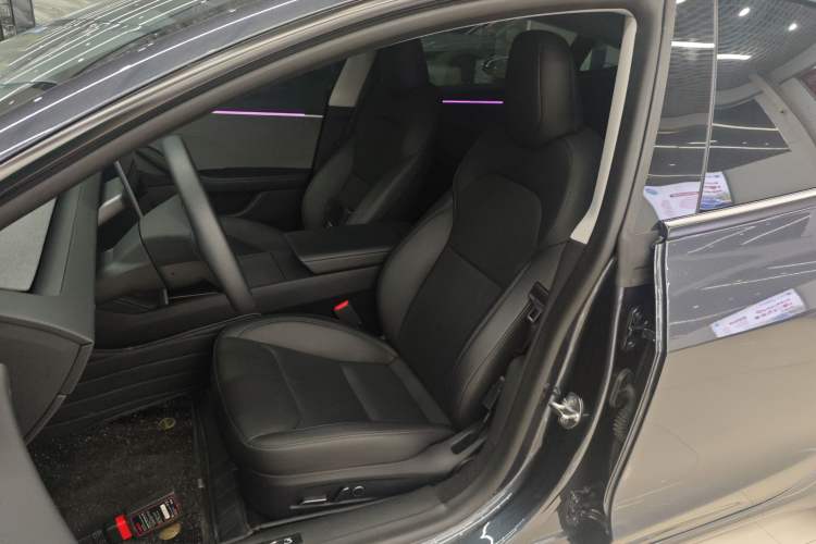 Used Tesla Model 3 2023 Rear-Wheel-Drive Version
