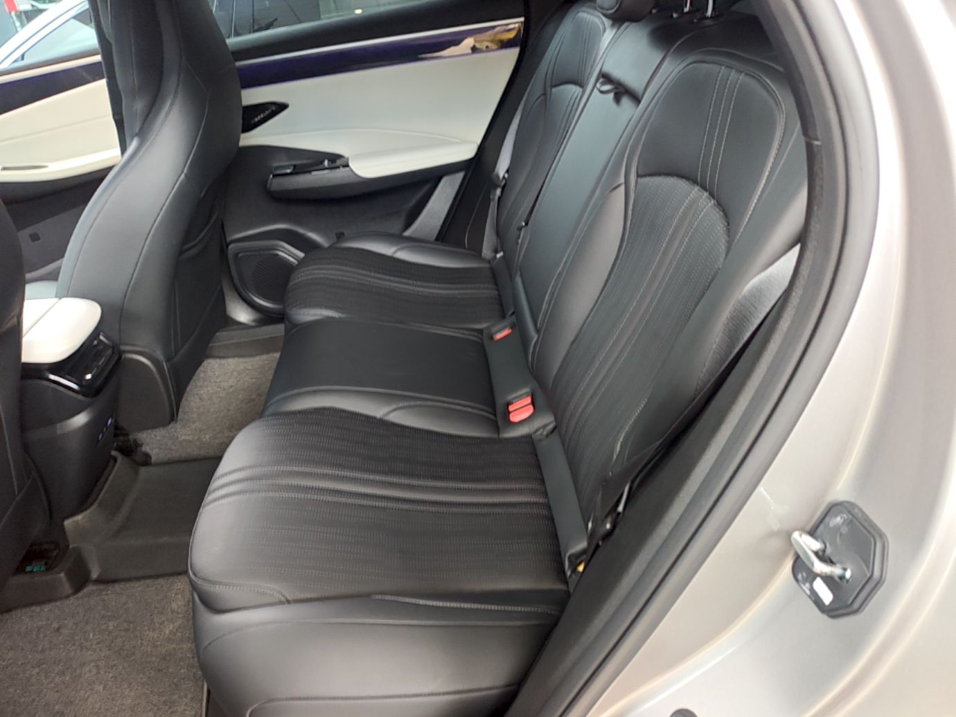 Geely Galaxy L7 2023 1.5T 115 km MAX — снимка 20