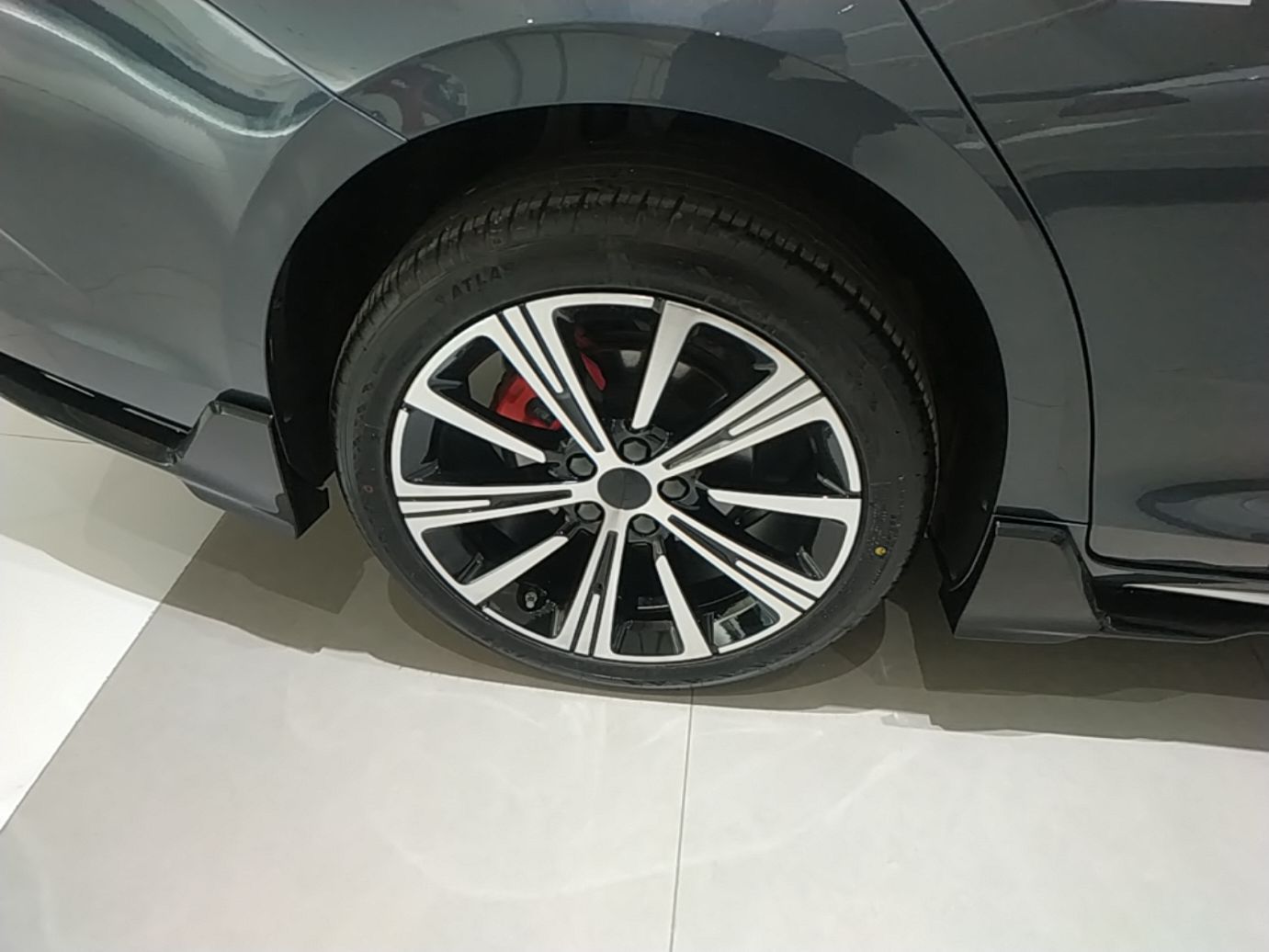 Geely Auto Preface 2025 Dongfang Yao 2.0TD Jin Chao Edition — снимка 11