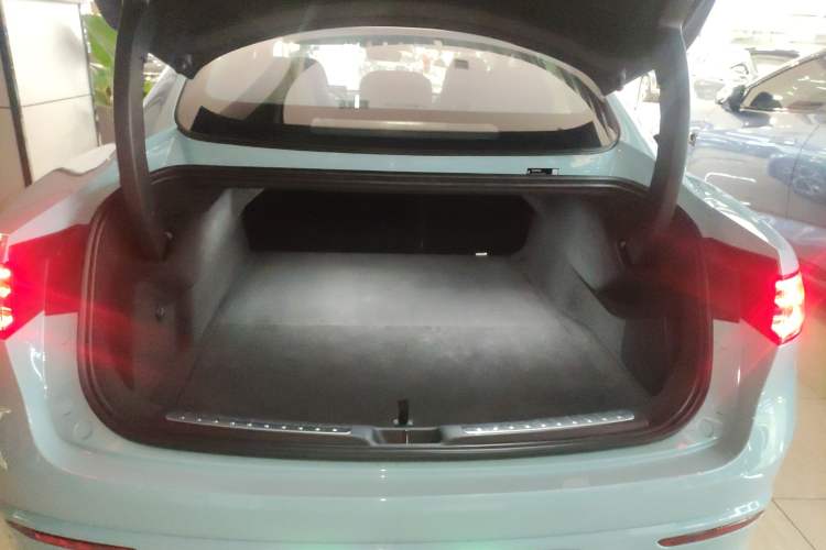 Used Hima Luxeed S7 2024 Max+