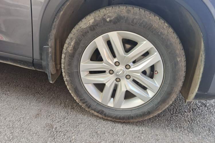 Used GAC Trumpchi GS5 2019 270T Automatic Elite Edition Right Front Wheel Hub