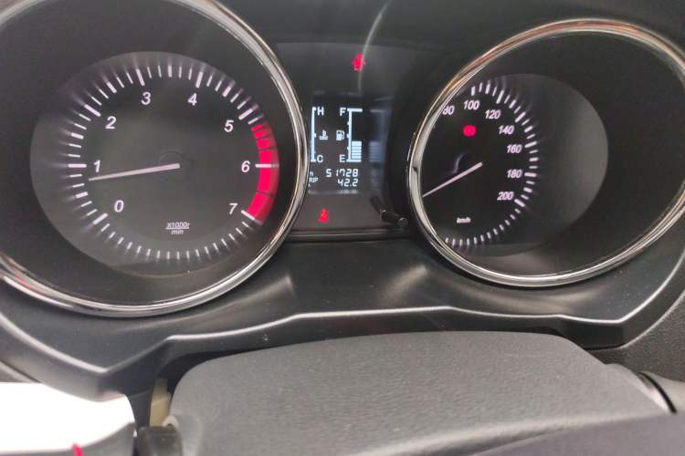 Used HYOSOW S3 2014 1.5L Luxury Version China IV Emission Standard
