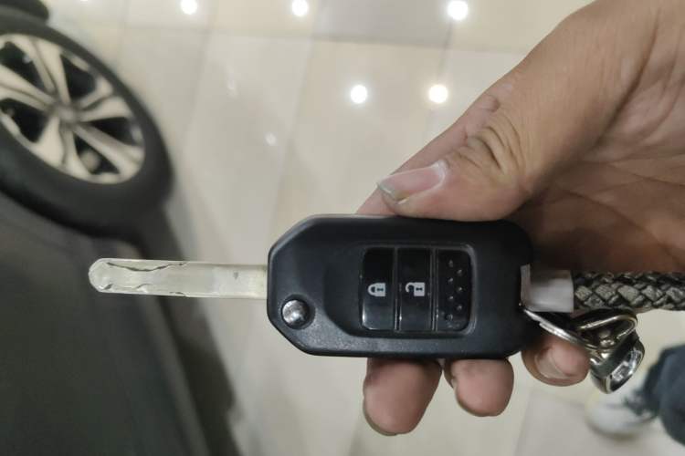 Used Honda CR-V 2021 240TURBO CVT 2WD Comfort Version Vehicle Key