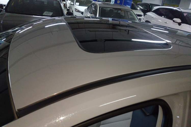 Used Changan UNI-V iDD 2023 ZhiDian iDD 1.5T 113km Smart & Fun Version