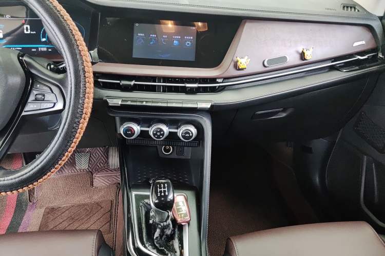 Used CHANGAN CS15 2019 1.5L Manual Enjoyment Model China VI Standard
