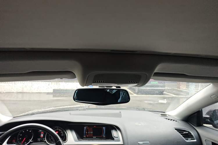 Used Audi A5 2014 Sportback 45 TFSI Headliner